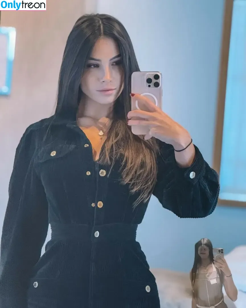 Tslanaxoxo nude photo #0109 (Yourlanatgirl / Yourlittlelana)