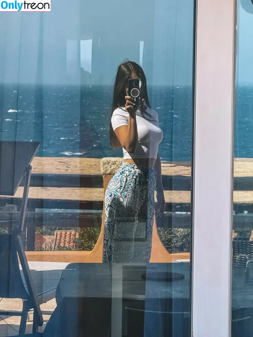 Tslanaxoxo nude photo #0116 (Yourlanatgirl / Yourlittlelana)