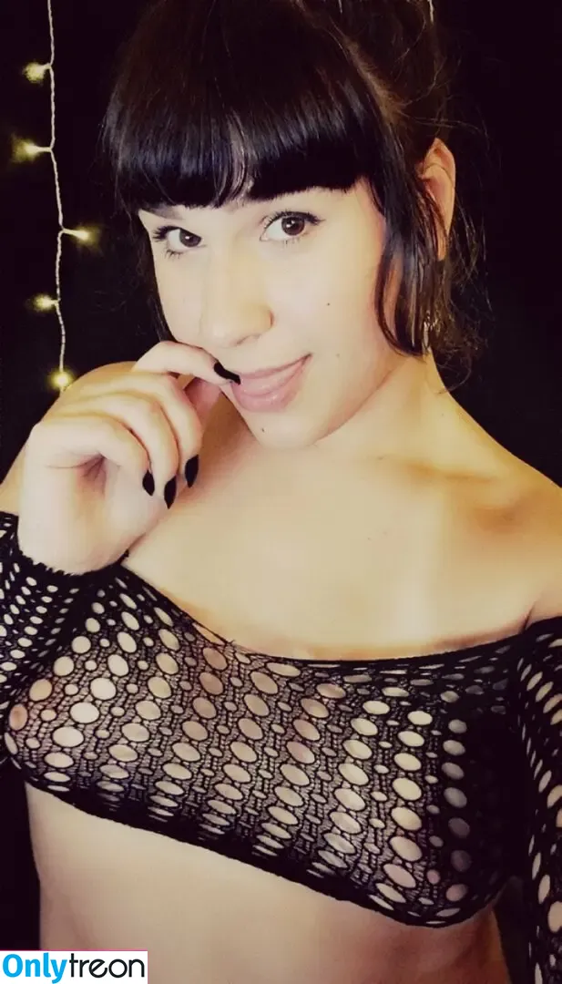 tsroxxxie nude photo #0009 (tsroxxxie)