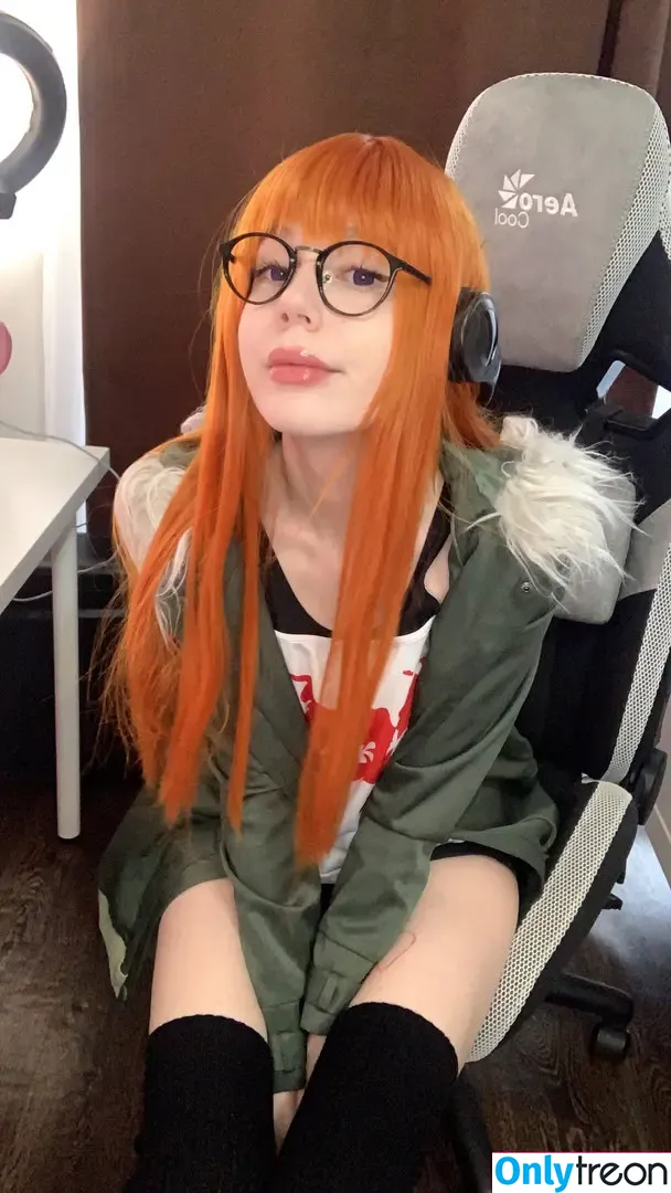 Tsunderebean nude photo #0299 (tsundere.bean)