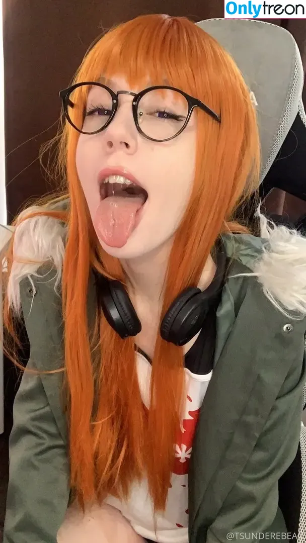 Tsunderebean nude photo #0301 (tsundere.bean)