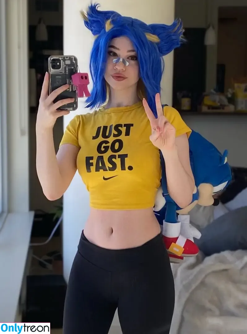 Tthotobot nude photo #0012 (Tthotobot)