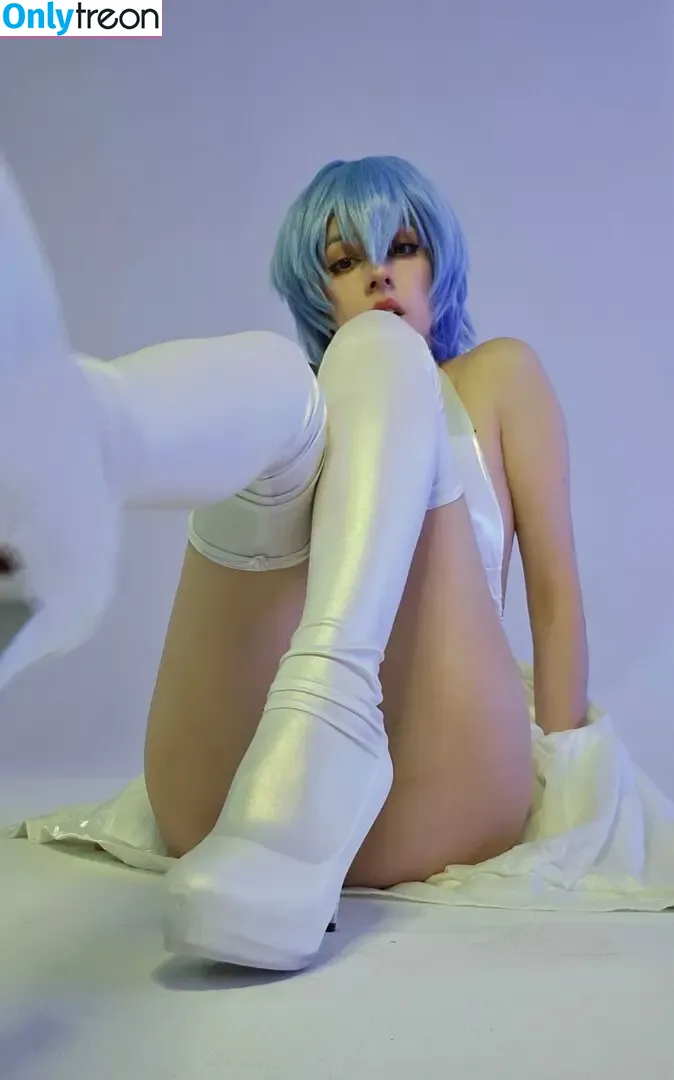 tuchkacos nude photo #0024 (Tuchka / tuchkatheartist)