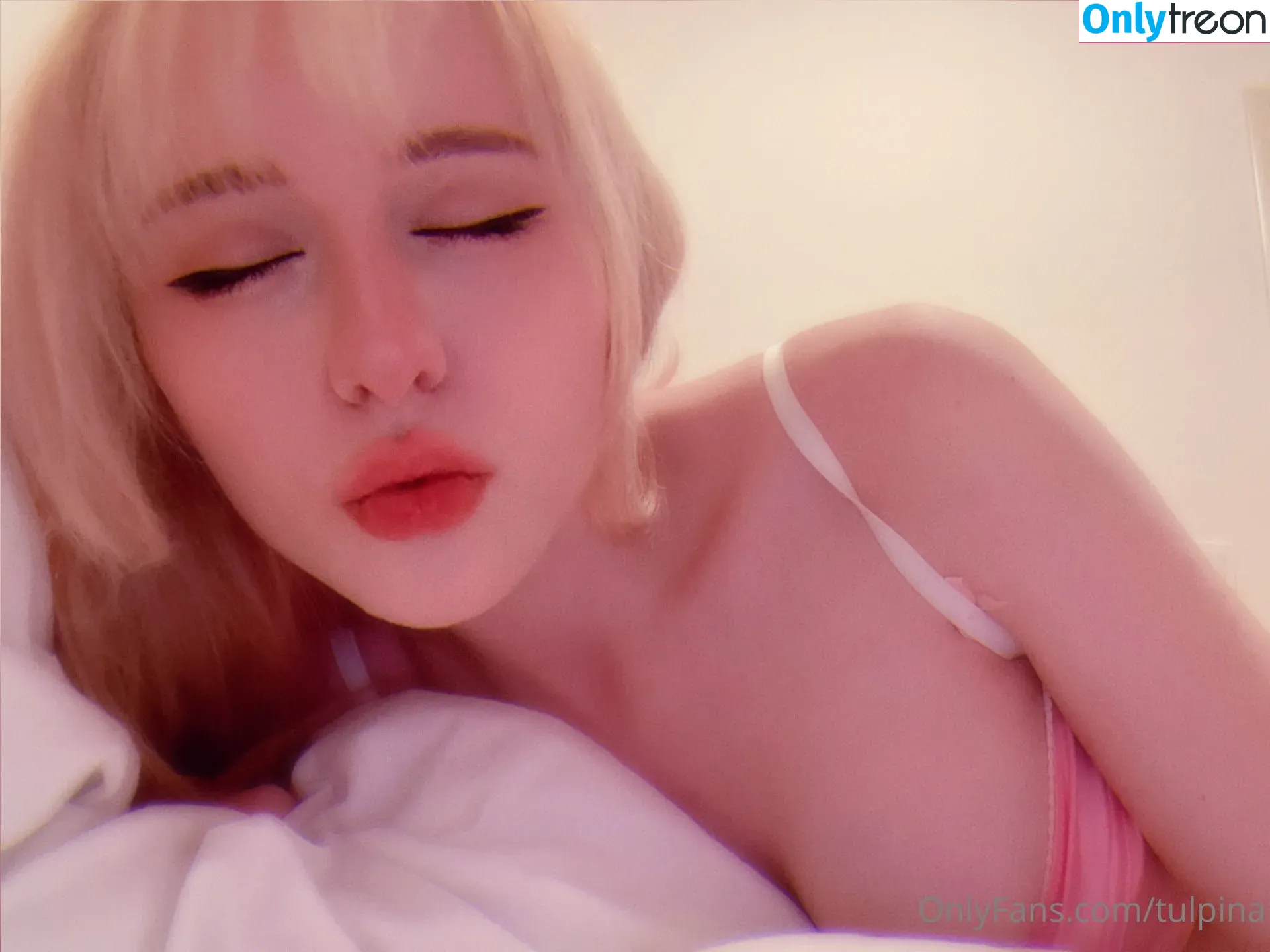 Tulpina nude photo #0312 (tulpina.chan / tulpinababe)
