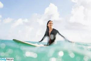 Tulsi Gabbard / tulsigabbard nude photo #0063