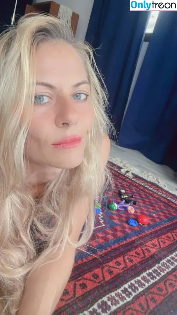 Tunaapari nude photo #0022 (Tuna Apari / Tuna Yuksel / onlytaz / tunaapari00)