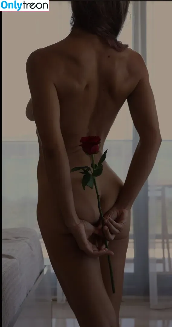 Tunaapari nude photo #0050 (Tuna Apari / Tuna Yuksel / onlytaz / tunaapari00)