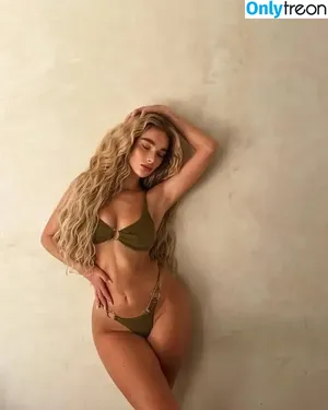 Turnttoni nude photo #0074