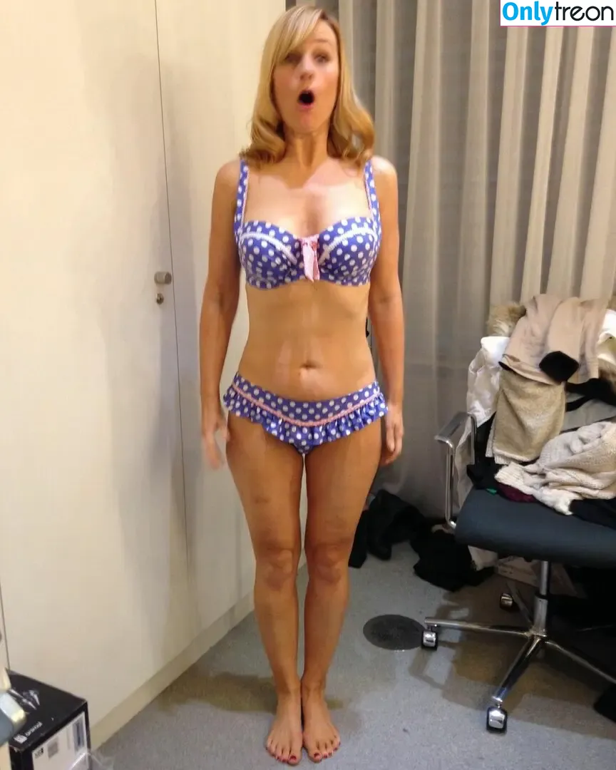 TV Shopping Presenters nude photo #0007 (ginagannon)