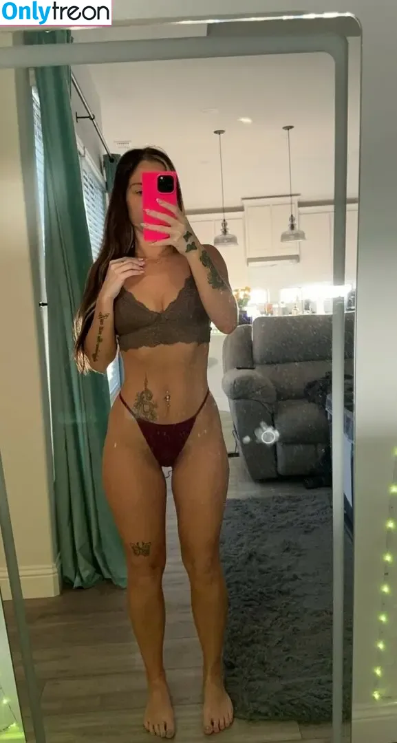 TwistedTiaa nude photo #0026 (twistedtiaaa__)