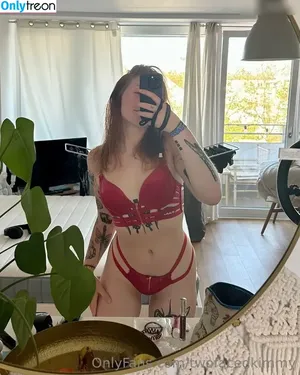  nude photo #0003
