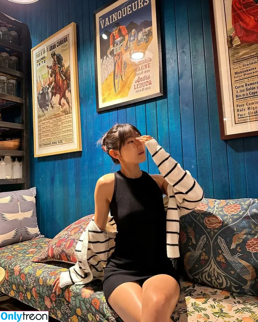 u.unuku nude photo #0007 (u.unuku)