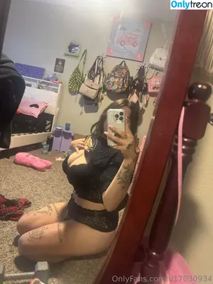  nude photo #0002