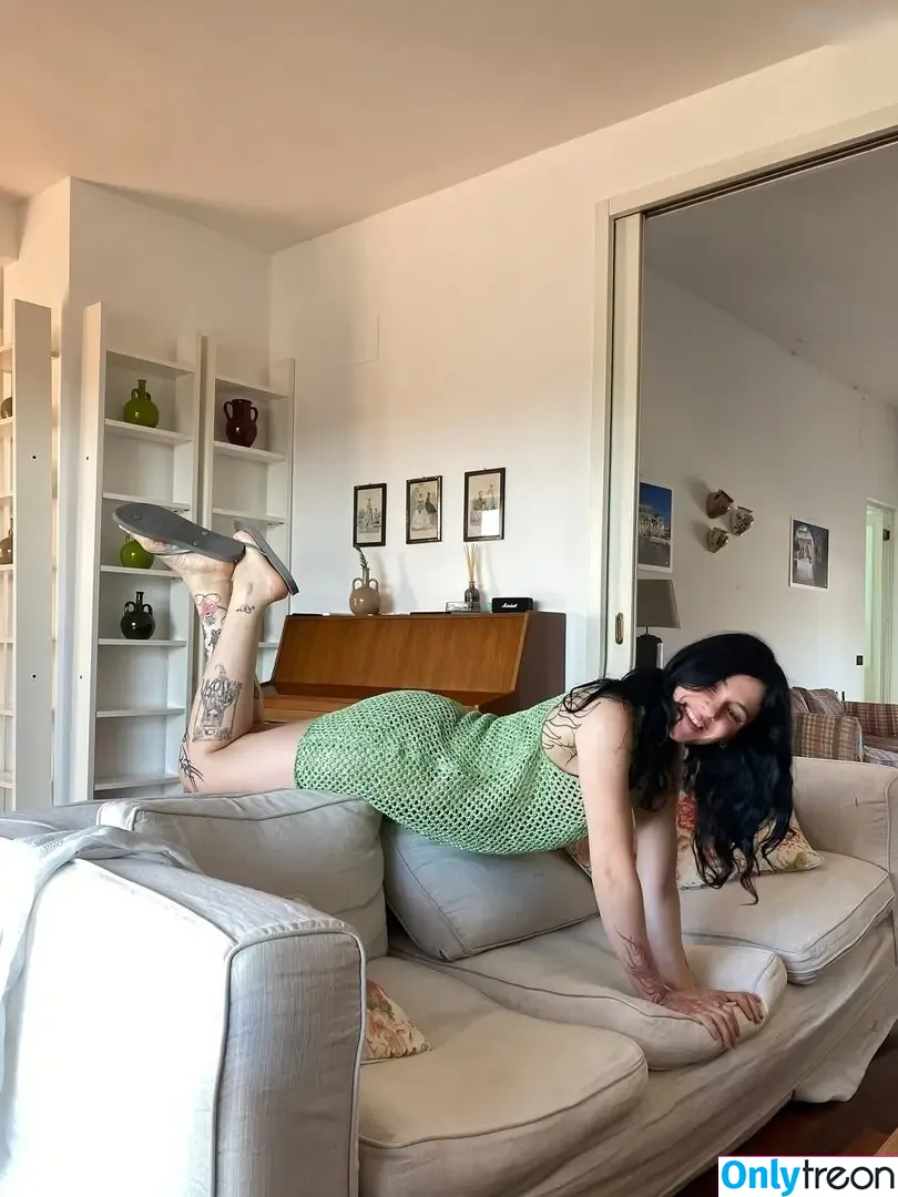 Uglycharm nude photo #0133 (Uglycharm)