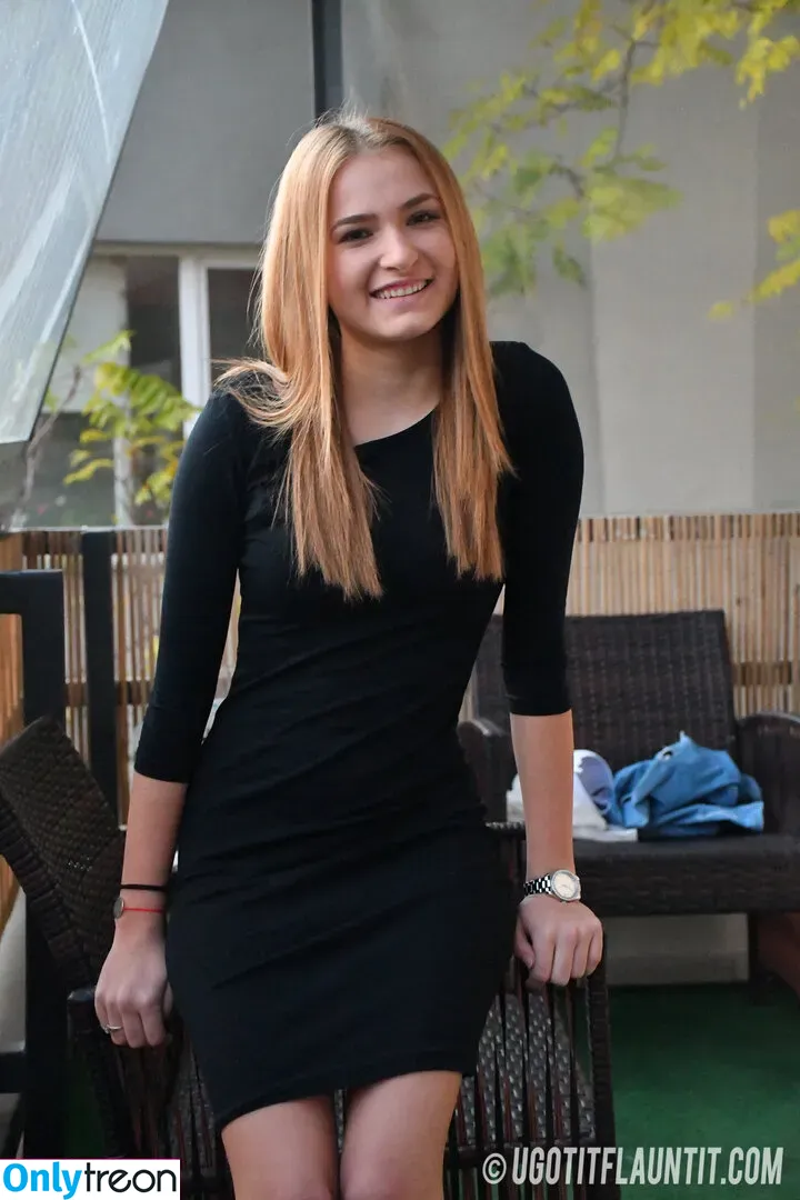 Ugotitflauntit nude photo #0110 (Leicester girl Emma S)