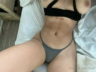 uhhliar / uhhlia / uhliaa / uhliaa._ nude photo #0142