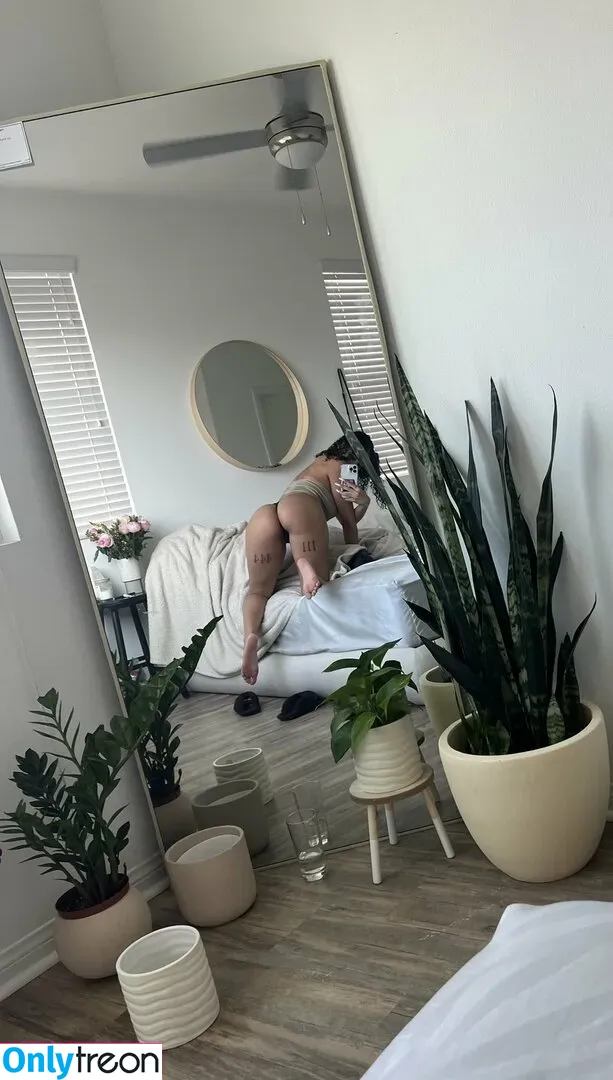 uhhliar nude photo #0113 (uhhlia / uhliaa / uhliaa._)