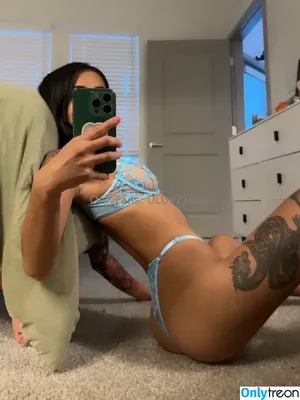 uluvzella / Zellababy / ulveeya nude photo #0197