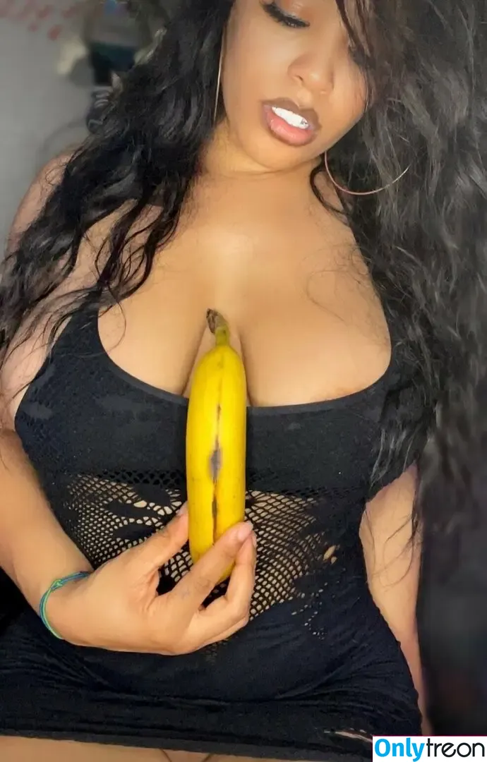 umayrosalie nude photo #0026 (umayrosalie)