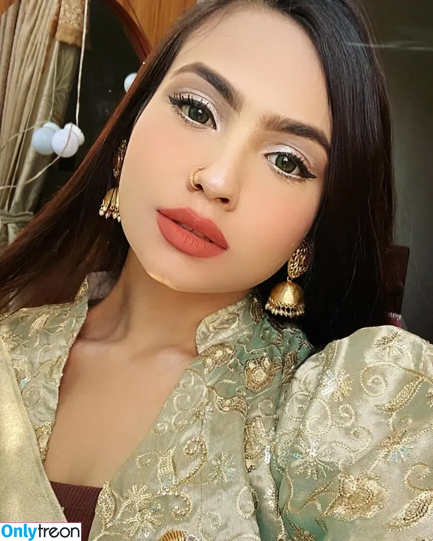 Umme Zamilatun Naima nude photo #0004 (zamilah_n)