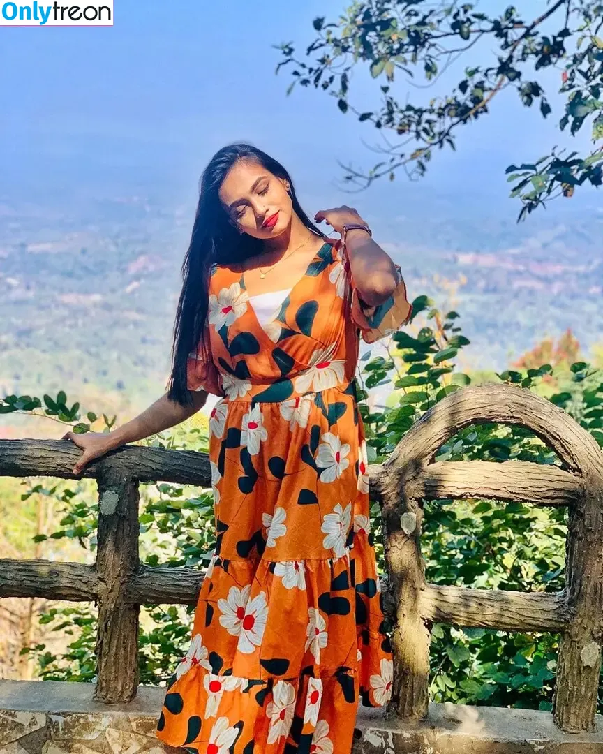 Umme Zamilatun Naima nude photo #0021 (zamilah_n)