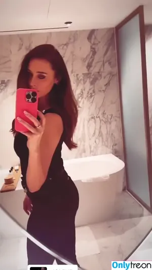 Una Healy / unahealy nude photo #0774