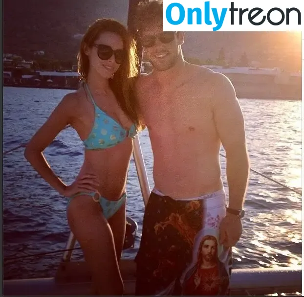 Una Healy nude photo #0294 (unahealy)