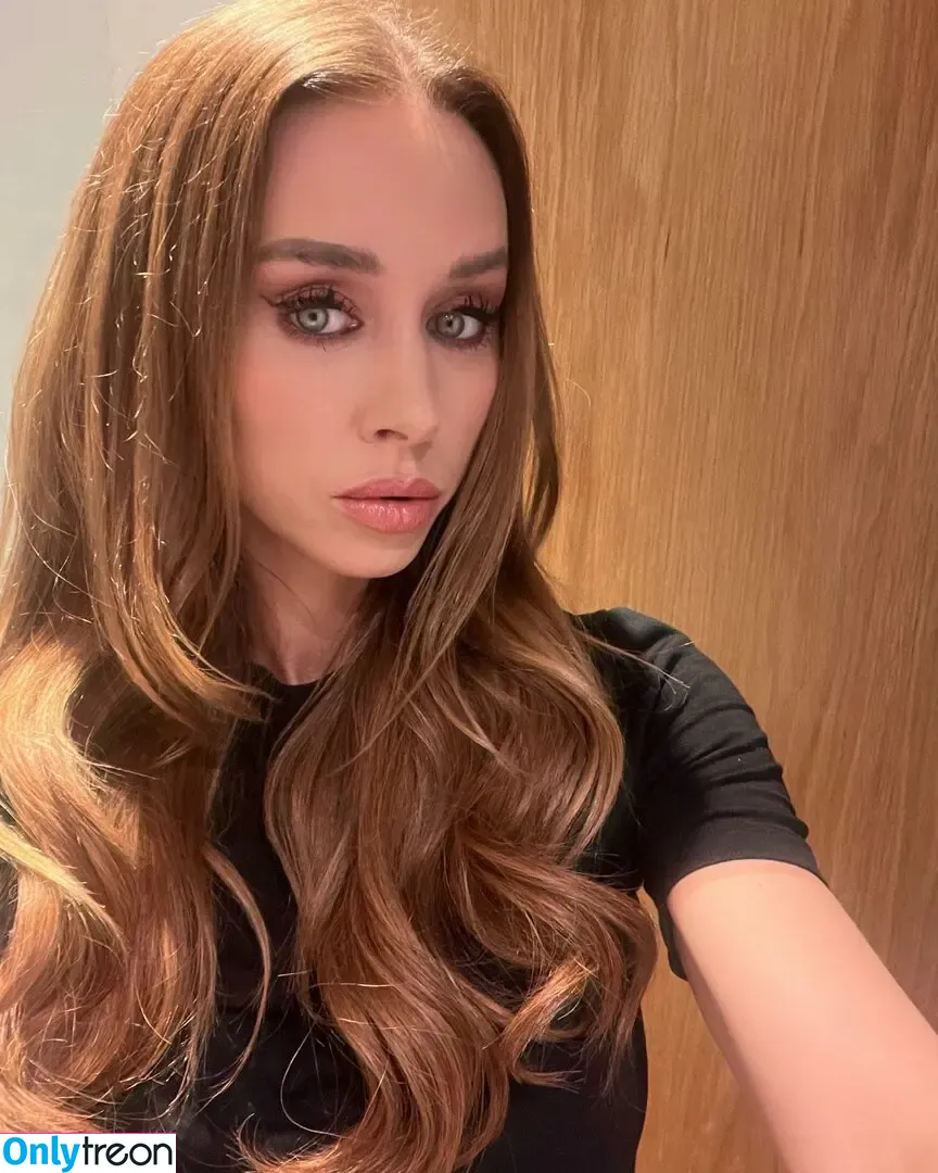 Una Healy nude photo #0425 (unahealy)