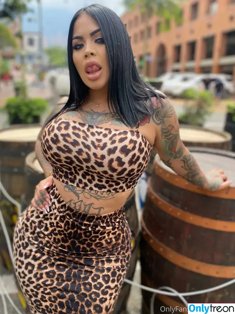 unavips nude photo #0196 (unacakez / unaplays)