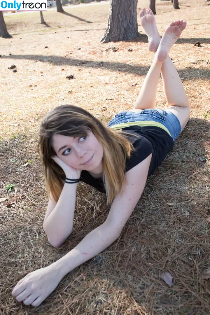 Uncanny Megan nude photo #0063 (Uncanny Megan)
