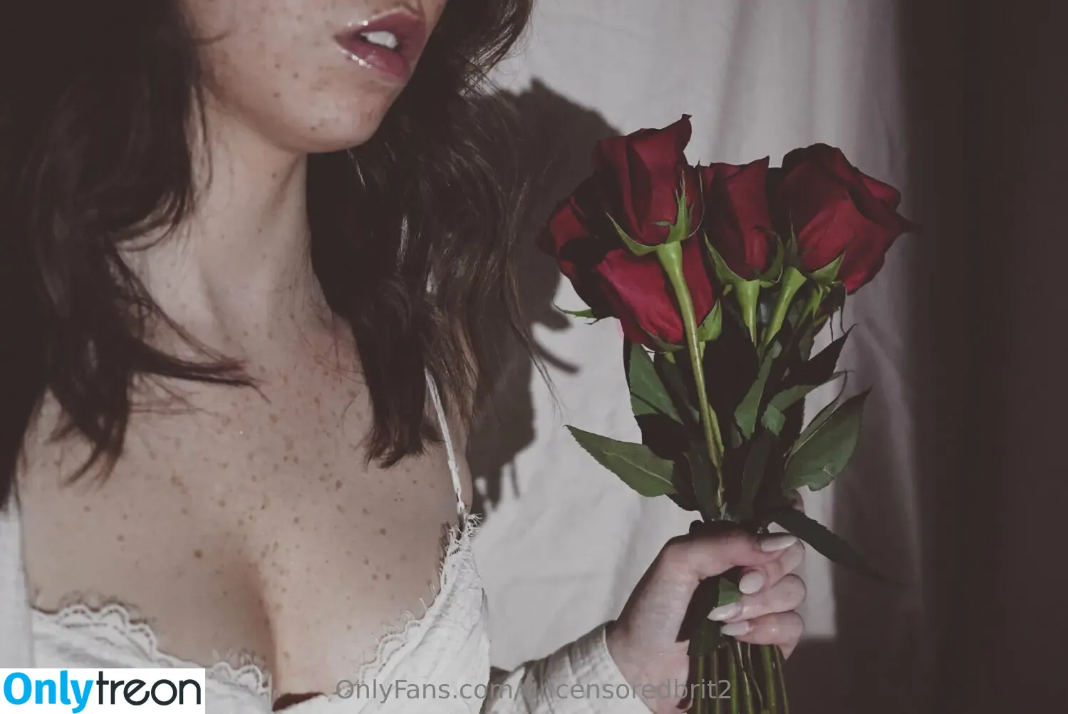 uncensoredbrit2 nude photo #0041 (uncutanduncensoredpodcast)