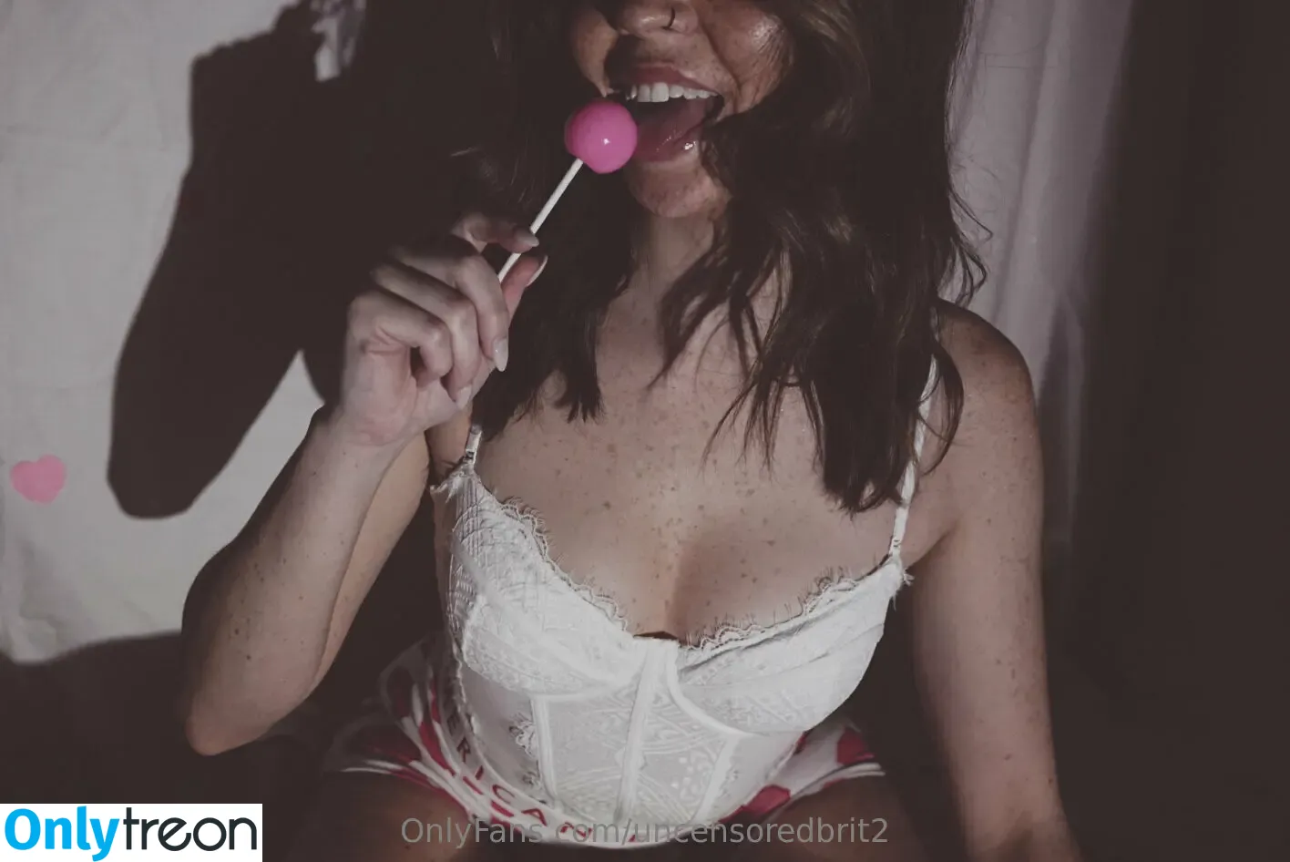 uncensoredbrit2 nude photo #0045 (uncutanduncensoredpodcast)