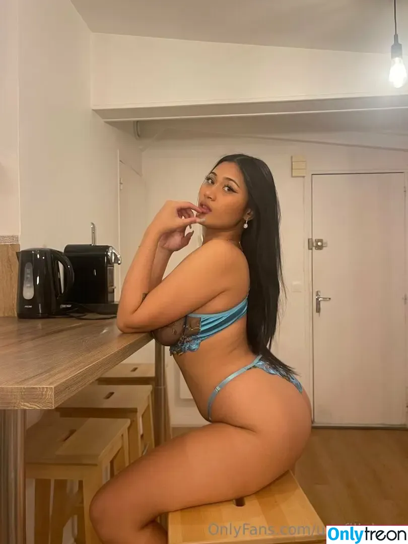 unefilipinaa nude photo #0022 (unefilipina)