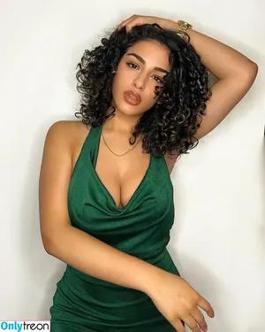 unforgettabletina / itssliltina nude photo #0001