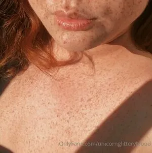 Unicornglitteryblood / Unicornglittern / milly.peachy nude photo #0041