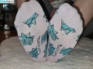 unicornsfeet / PinkGirlViki / PinkViki / strupedsofunicorns / victoriavikiv nude photo #0011