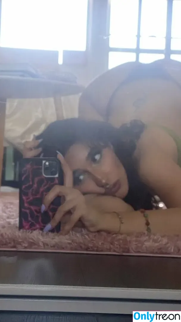 urgrllcrush nude photo #0004 (urgrllcrush)