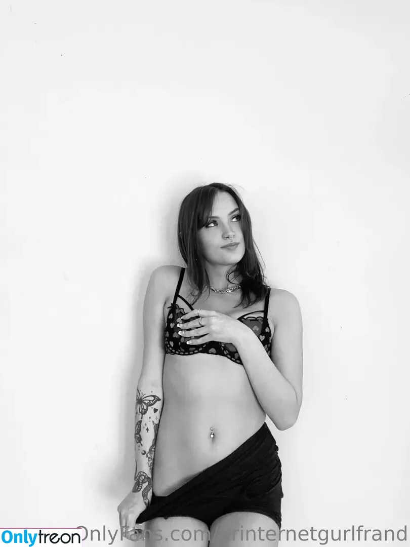 urinternetgurlfrand nude photo #0015 (urinternetgf)