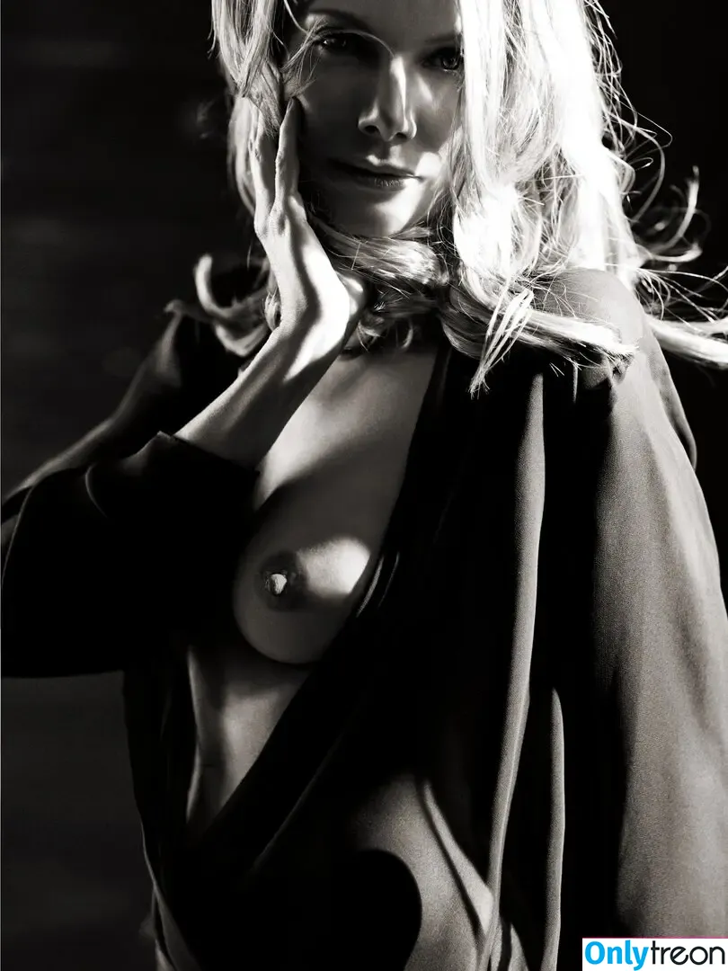 Ursula Karven nude photo #0009 (ursulakarven)