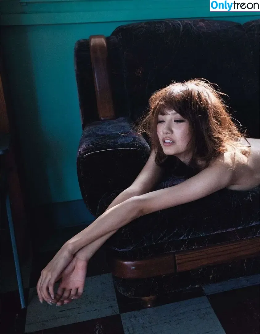 Utsunomiya Shion nude photo #0046 (rara.anzai_)