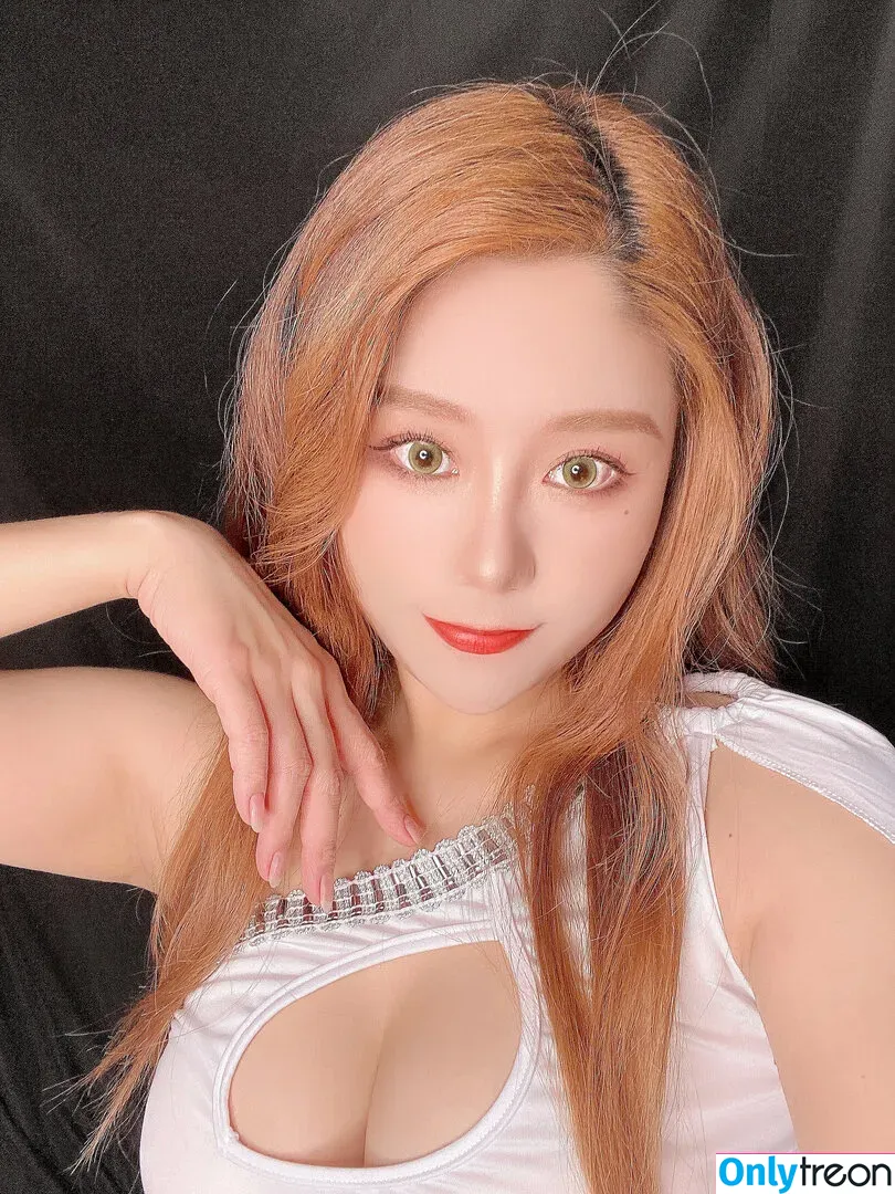 Uying nude photo #0092 (Yui ASMR / uying_87)