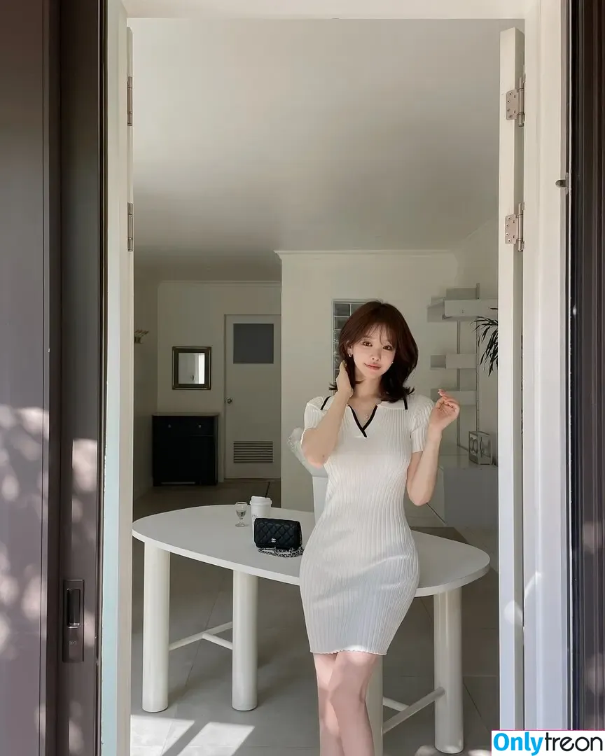 Uzaa nude photo #0140 (____uzaa)