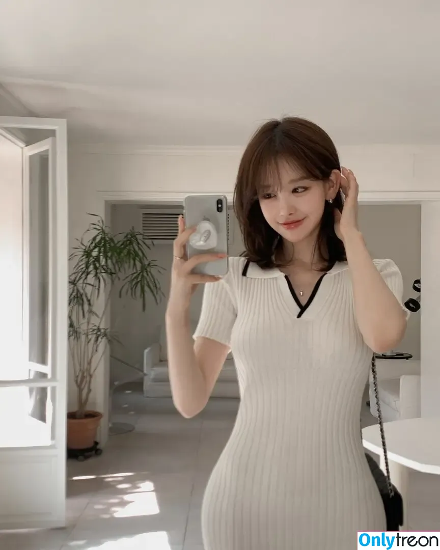 Uzaa nude photo #0144 (____uzaa)