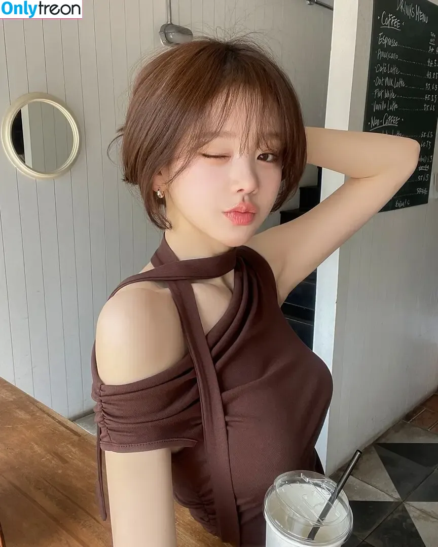 Uzaa nude photo #0147 (____uzaa)