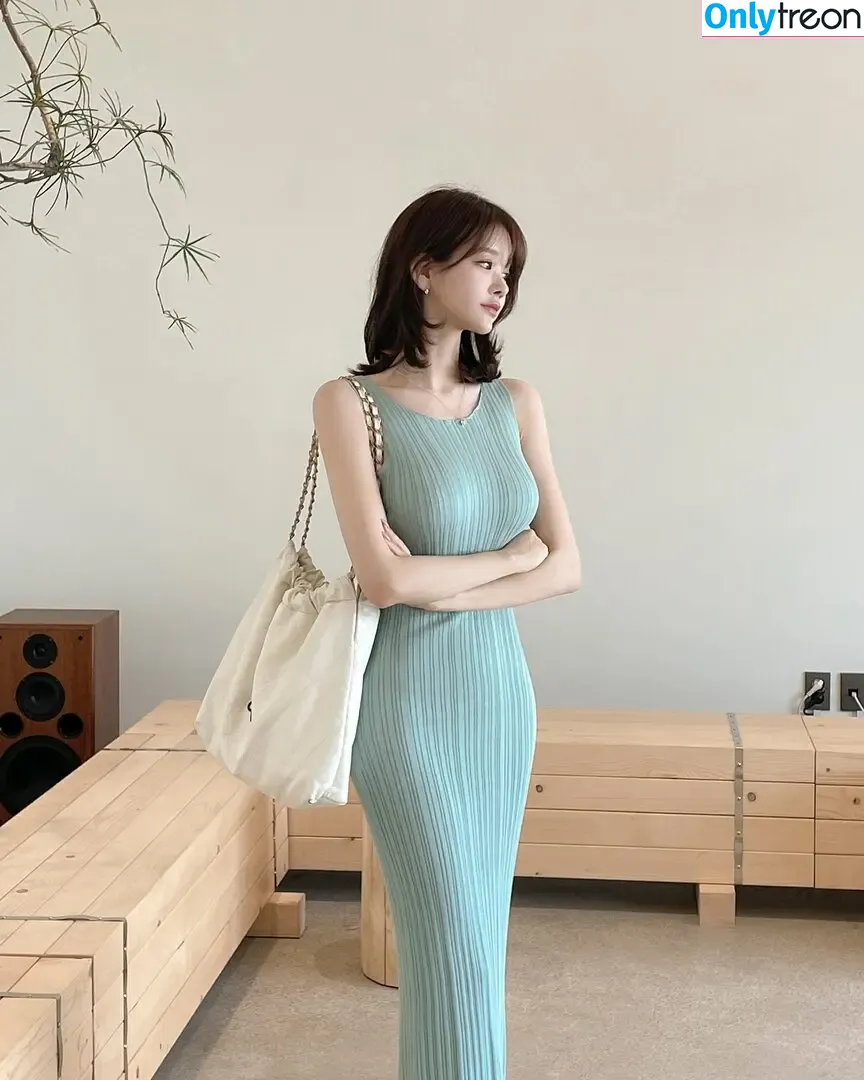 Uzaa nude photo #0149 (____uzaa)