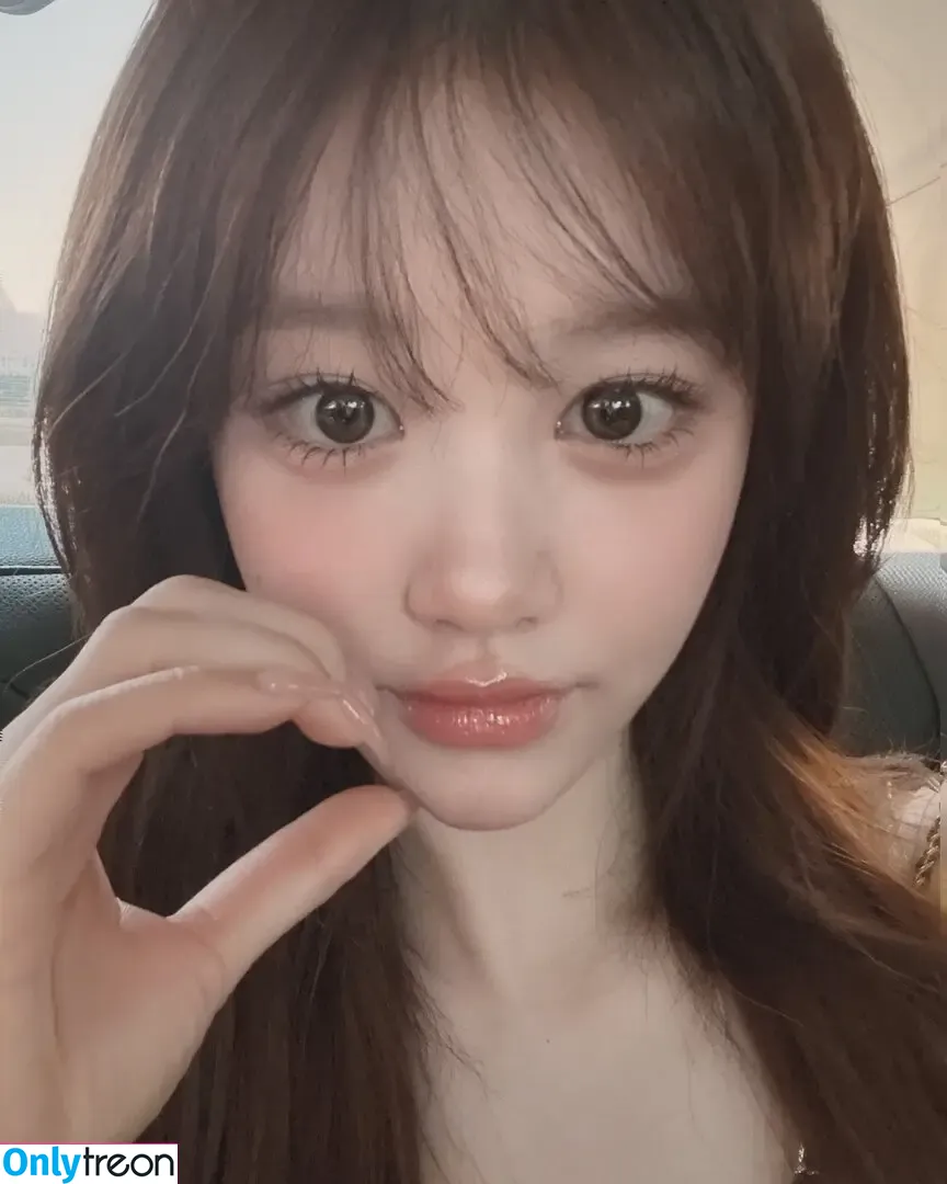 Uzaa nude photo #0153 (____uzaa)