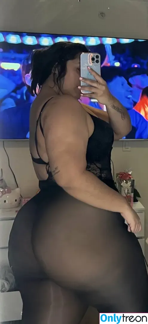 Valenbernaal nude photo #0001 (Valentine Bernal)
