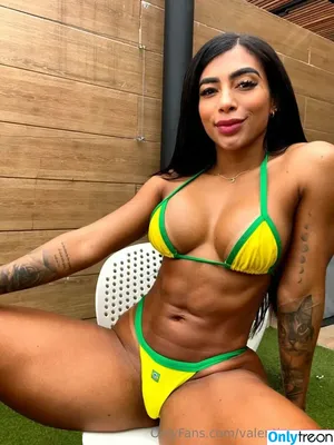 Valentina / valeblucerchiata / valentinaof.4 / xxvalen444 / xxvalenxoxo nude photo #0096