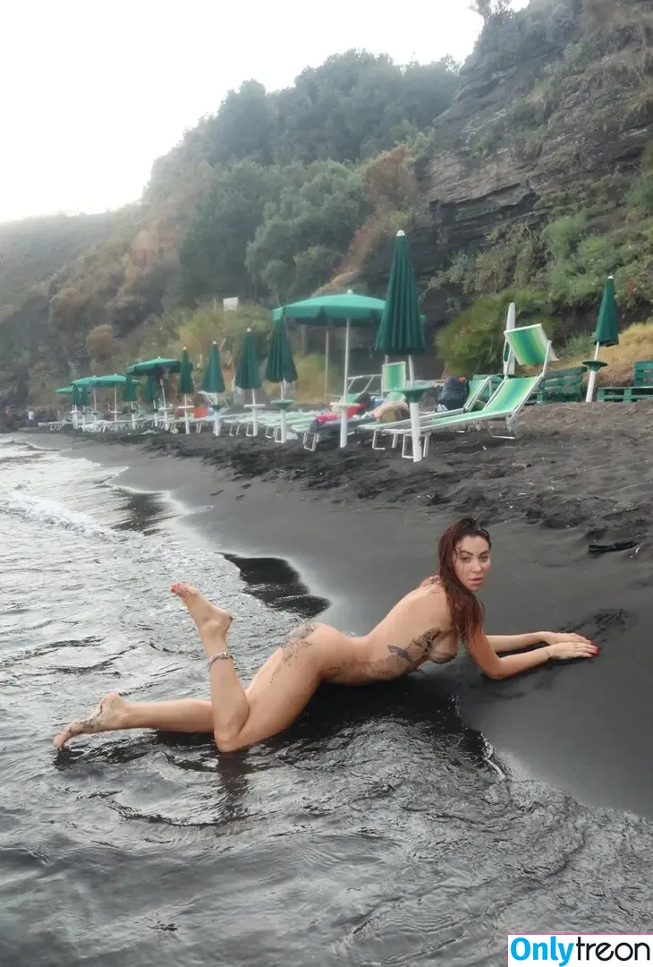 Valentina Fradegrada nude photo #0137 (mmmaaarrryyyyyy / valentinafradegrada / vfradegrada)