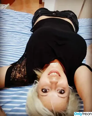 Valentina Morselli / nonvaleamorsi / valentinamorsel nude photo #0003